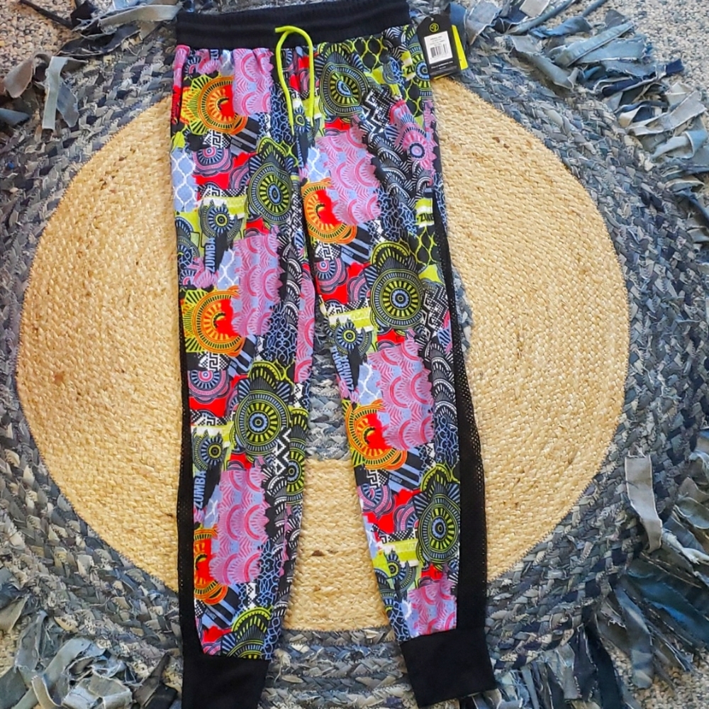Zumba Unity Jogger Rain Mist. Z1B00742. XS. NWT.
